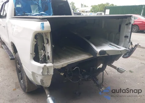 2020 Ram 1500 Big Horn 4X4 5'7 Box z USA, uszkodzony, nr VIN 1C6SRFFT1LN165282